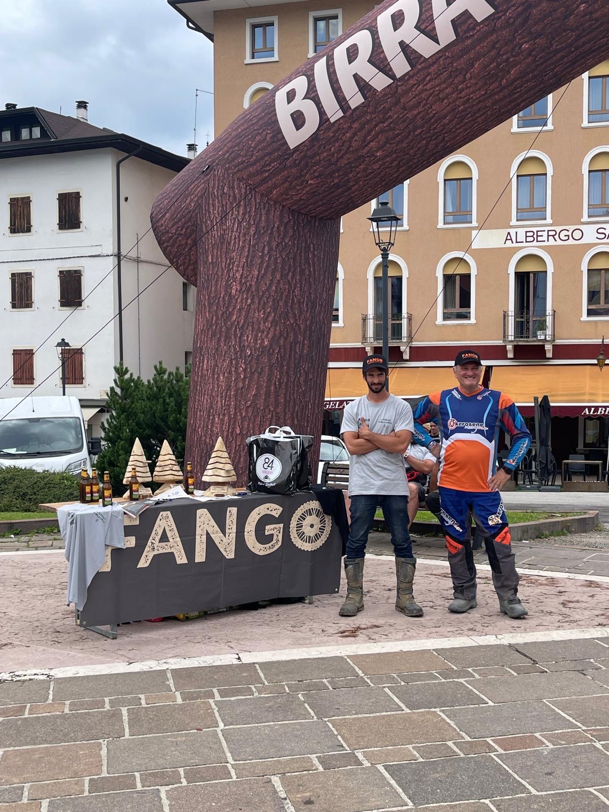 2fabe2e9-d957-4c21-8ff8-ddb1e7a6a32a-1