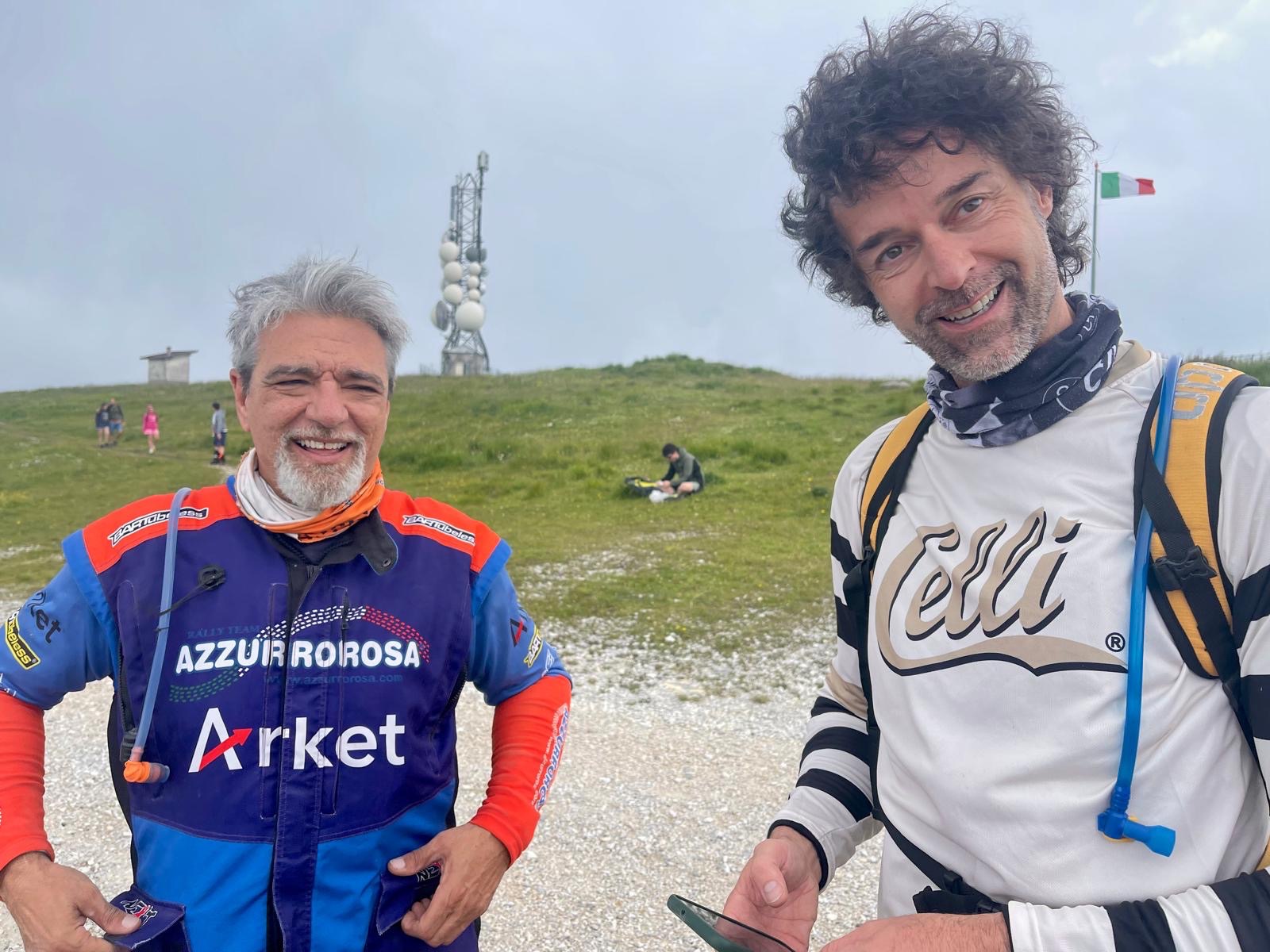 6070dea3-c42d-4290-aa11-59420d7e1109-1