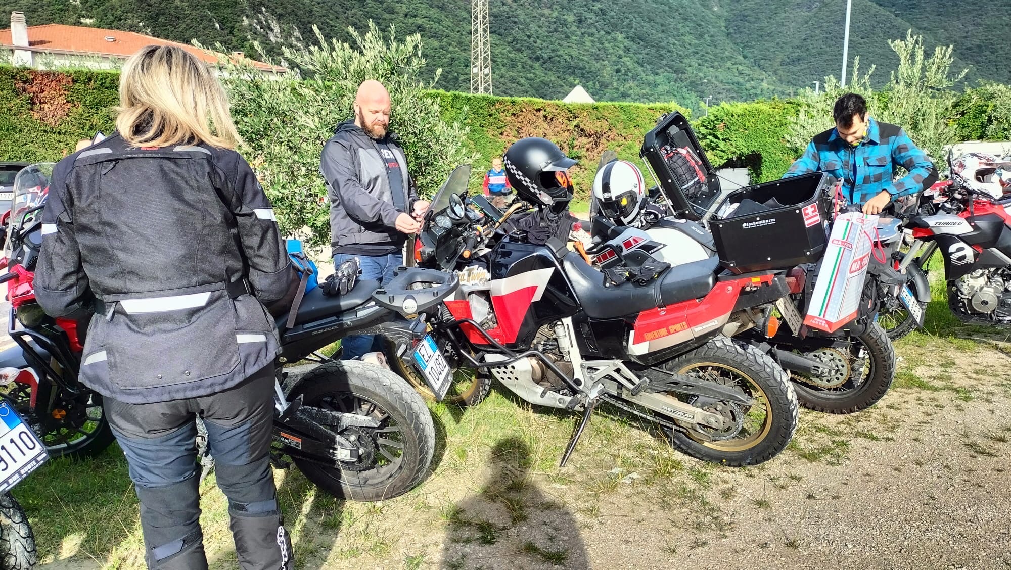 34b10637-6920-4804-830c-92923d83e8d1-1