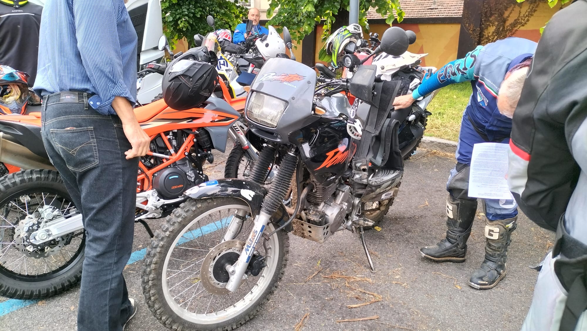 aa60ff0e-c9fb-4cb8-97c0-d88578182f36-1