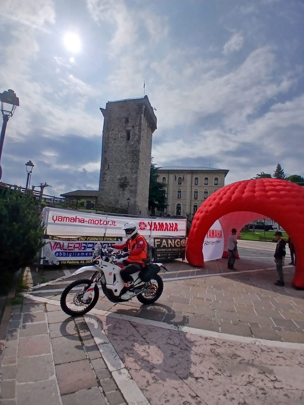 70f08725-697c-4951-b146-0d80a8f18dbb-1