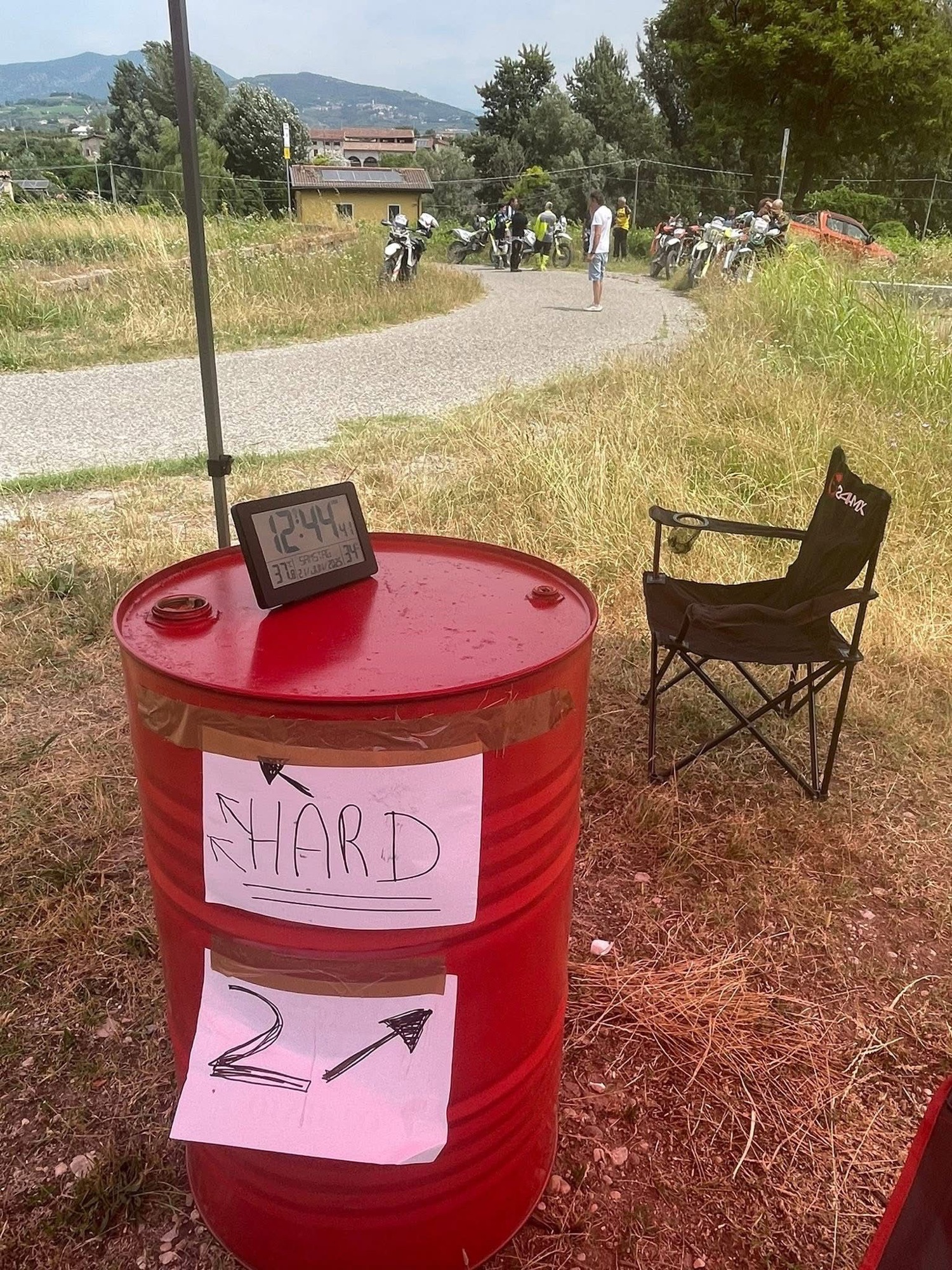 adf82482-c207-423e-9c3b-01d72b4f26db-1