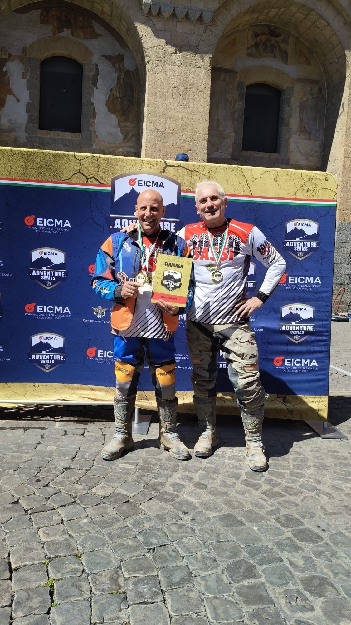 d3dc9950-f272-4830-907d-b777aadbe3aa-1