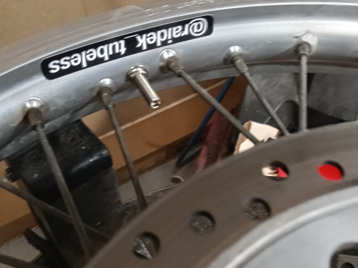 TUBELESS SYSTEM